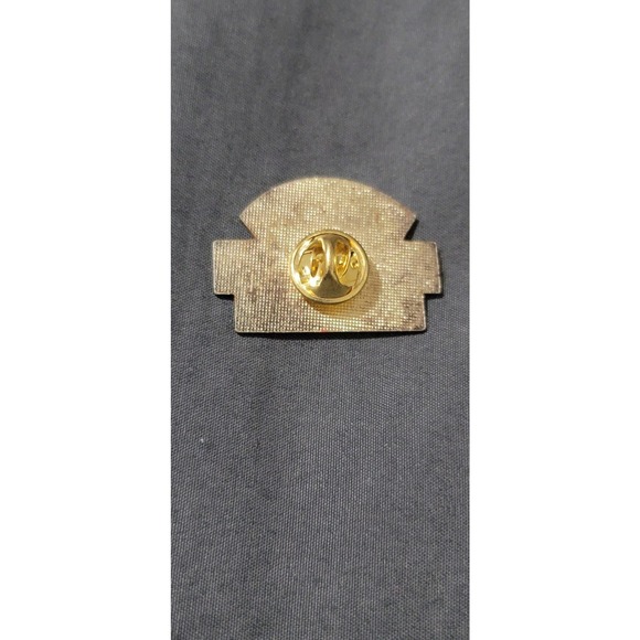 Vtg The Beatles JOHN LENNON Rock 'N' Roll Promotional Lapel Pin - Picture 2 of 2